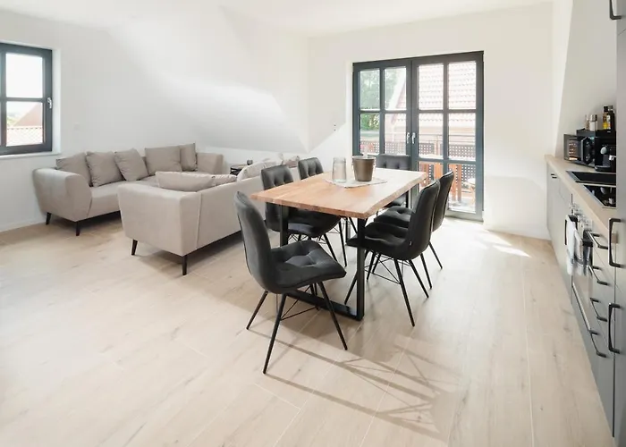 Kuesten Suite West Seitliche Wasserlage, 1 Balkon, 90Qm