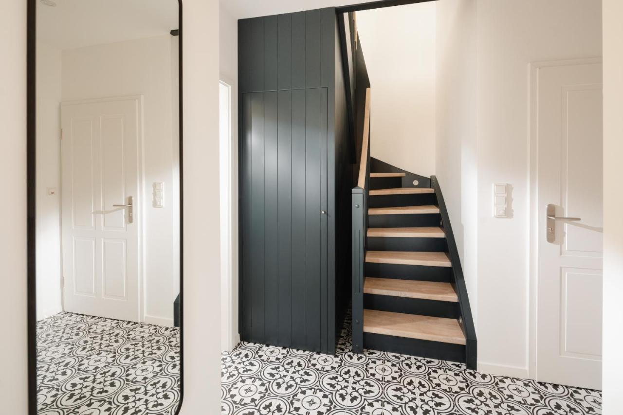 Kuesten West Seitliche Wasserlage, 1 Balkon, 90qm *