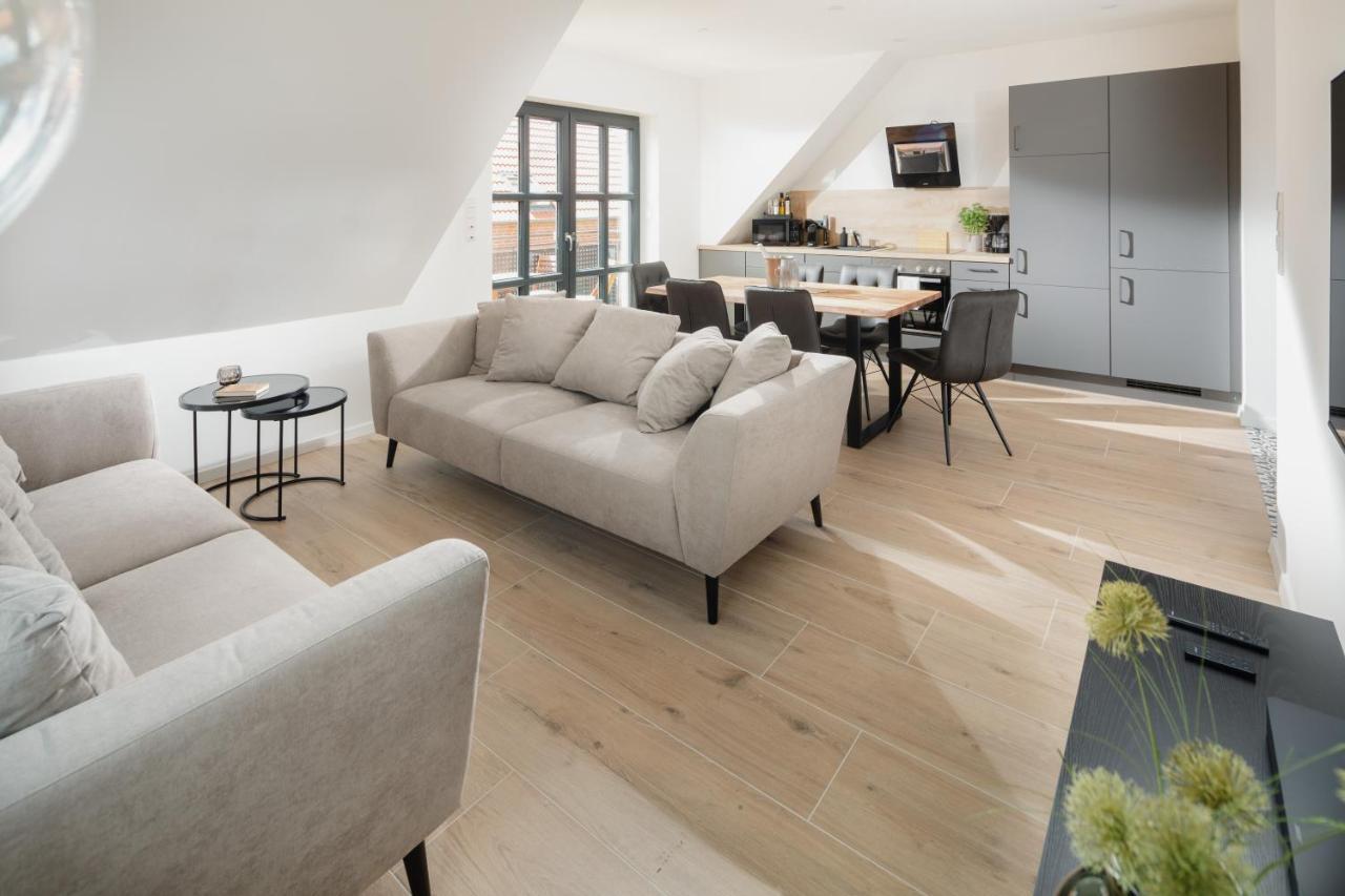 Kuesten West Seitliche Wasserlage, 1 Balkon, 90qm Apartment *