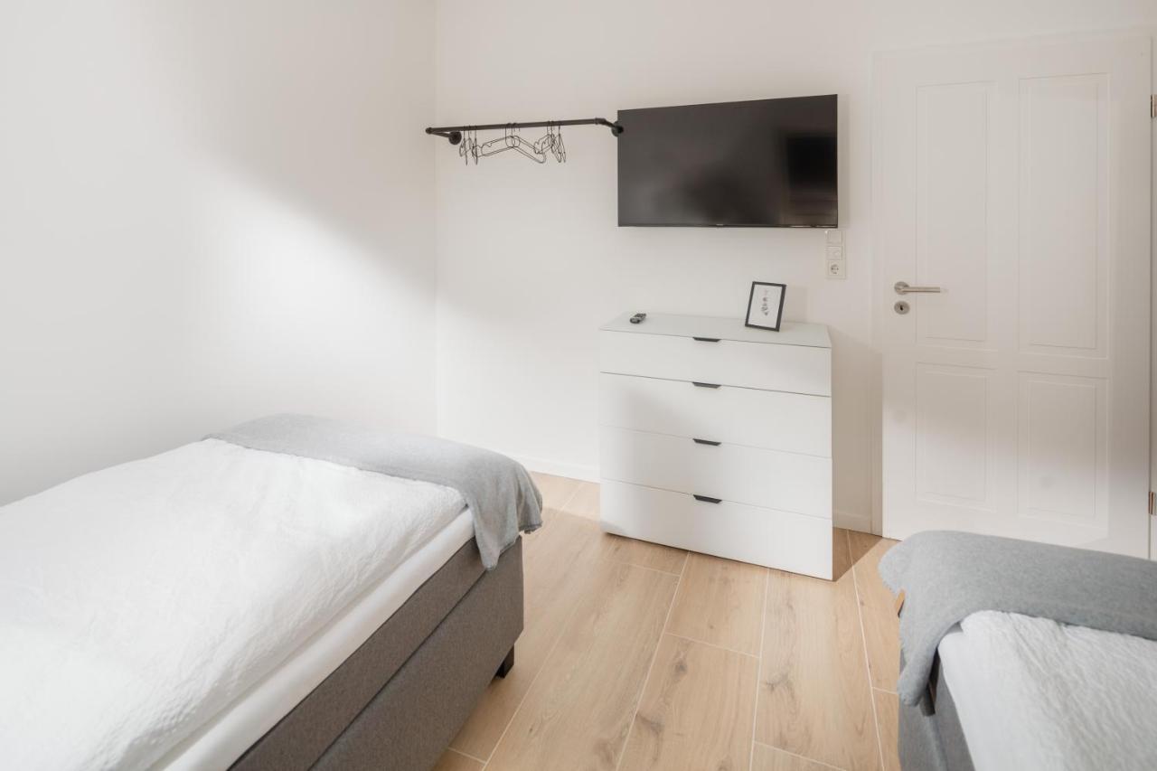 Kuesten West Seitliche Wasserlage, 1 Balkon, 90qm Apartment Greetsiel