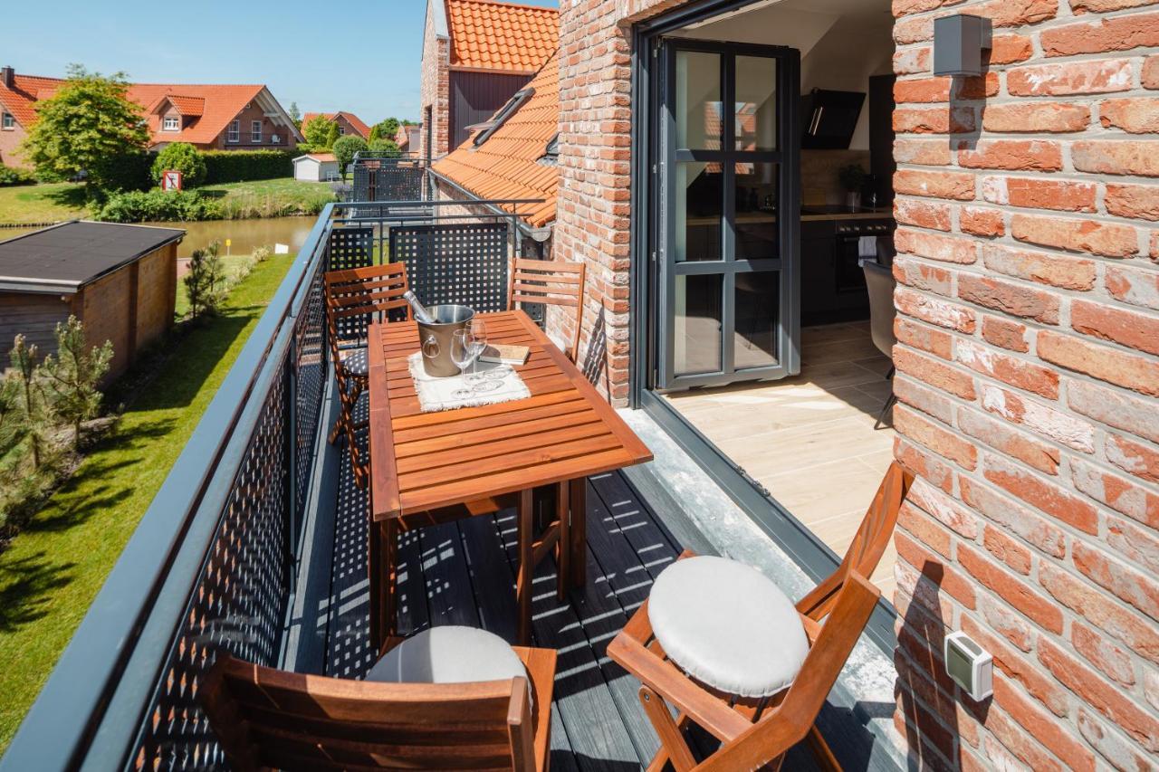 Kuesten West Seitliche Wasserlage, 1 Balkon, 90qm