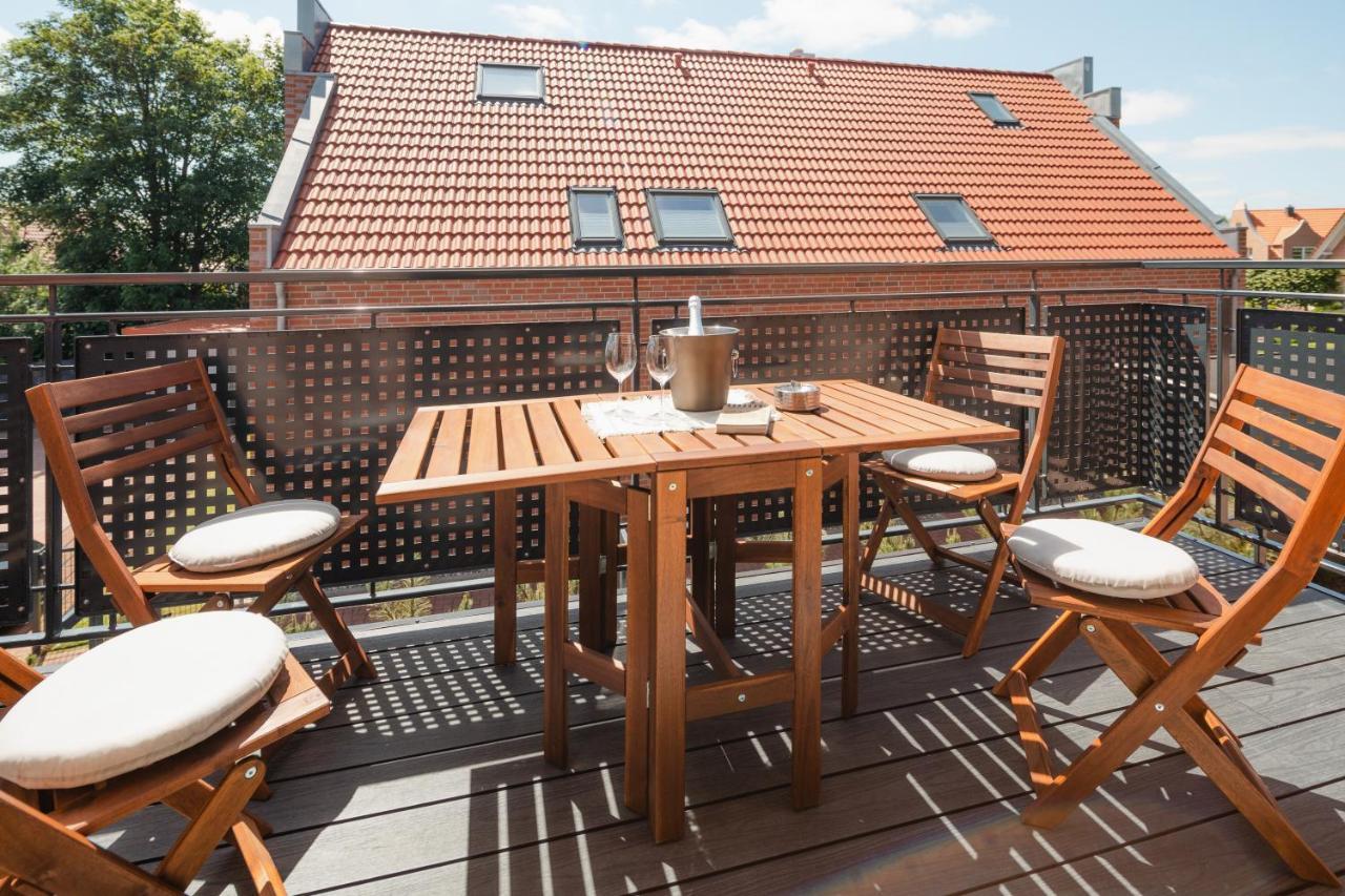 Kuesten West Seitliche Wasserlage, 1 Balkon, 90qm * Greetsiel